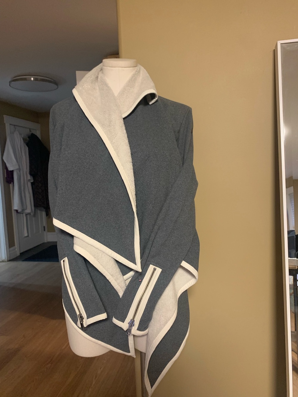 lululemon athletica Gray and White Draped Open-Front Cape Jacket